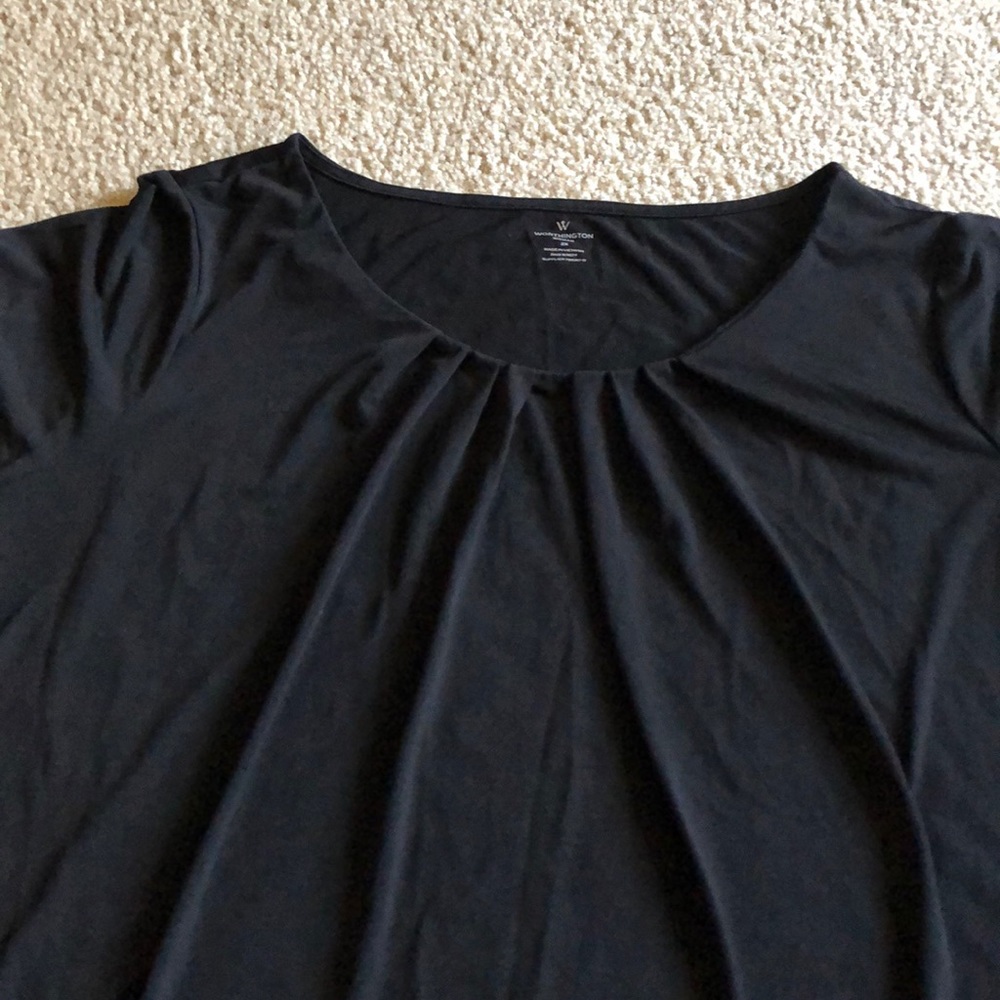 Black top - Picture 4 of 4